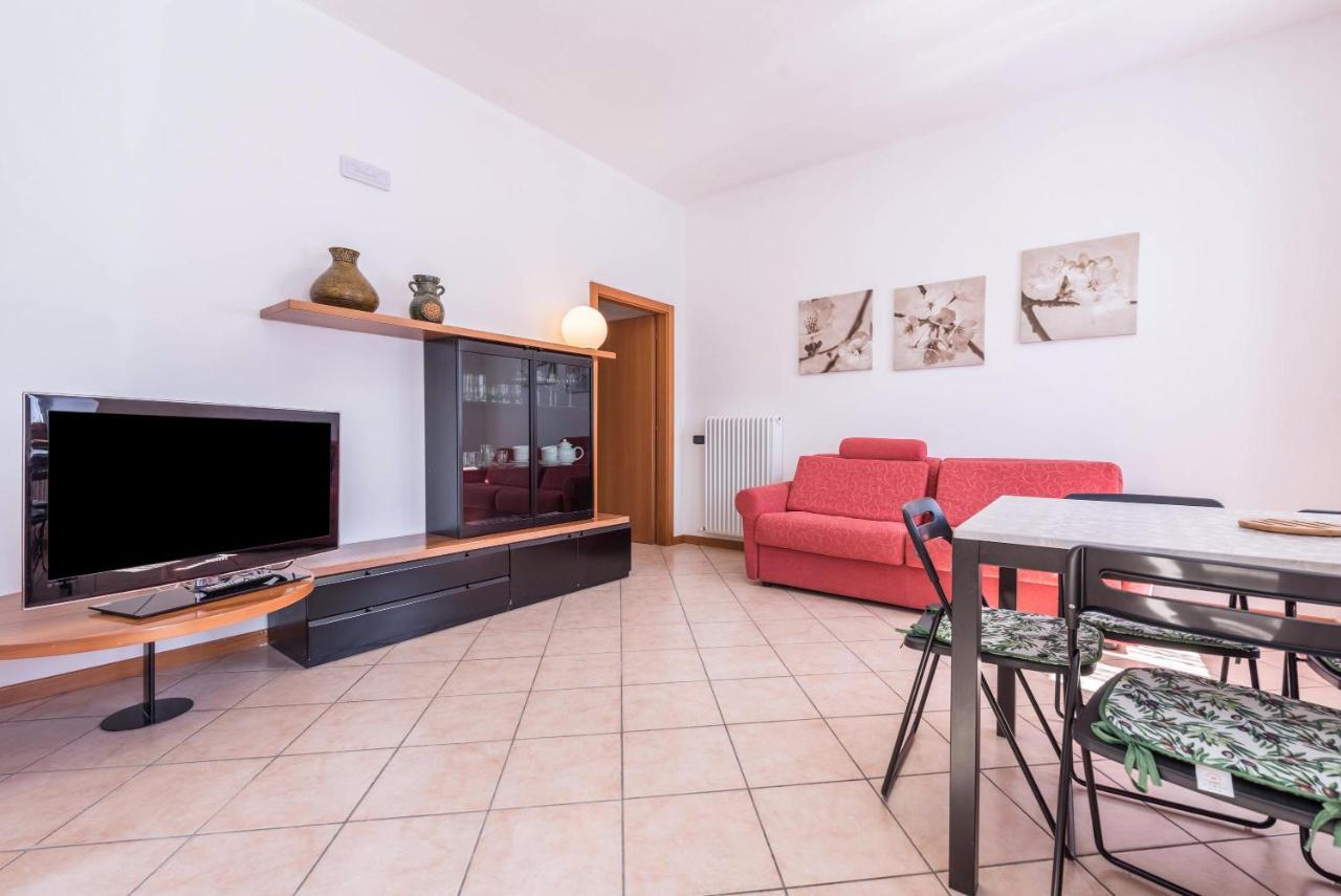 Appartamento Ania Vista Castello Tenno Extérieur photo